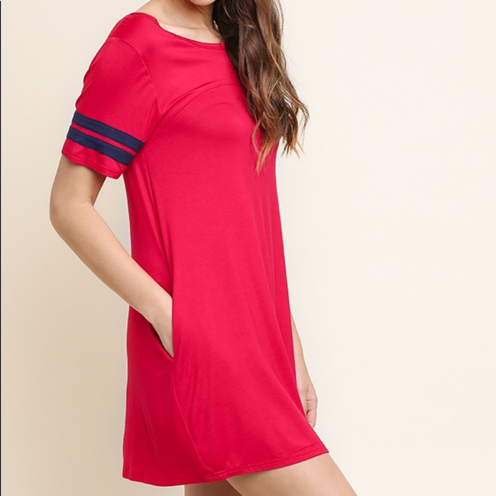 Crew neck pocket dress